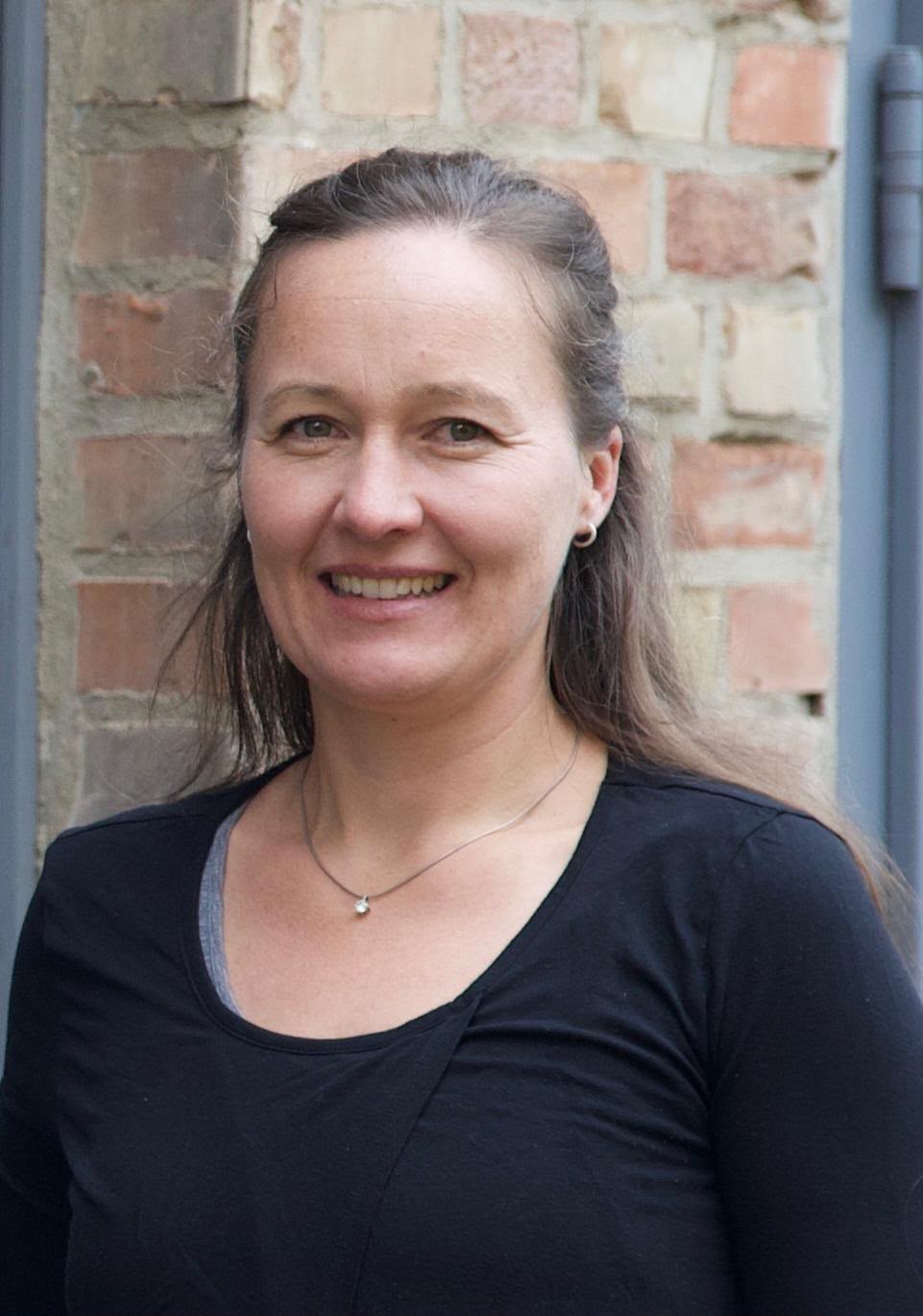 Dr. Swaantje Barth